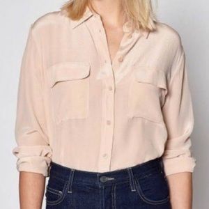 Equipment slim signature silk shirt in French nude